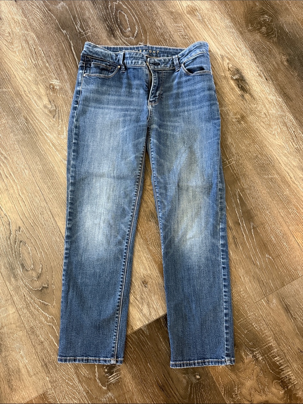 White House Black Market Women's Straight-Leg Jeans in Light-Medium Blue Wash